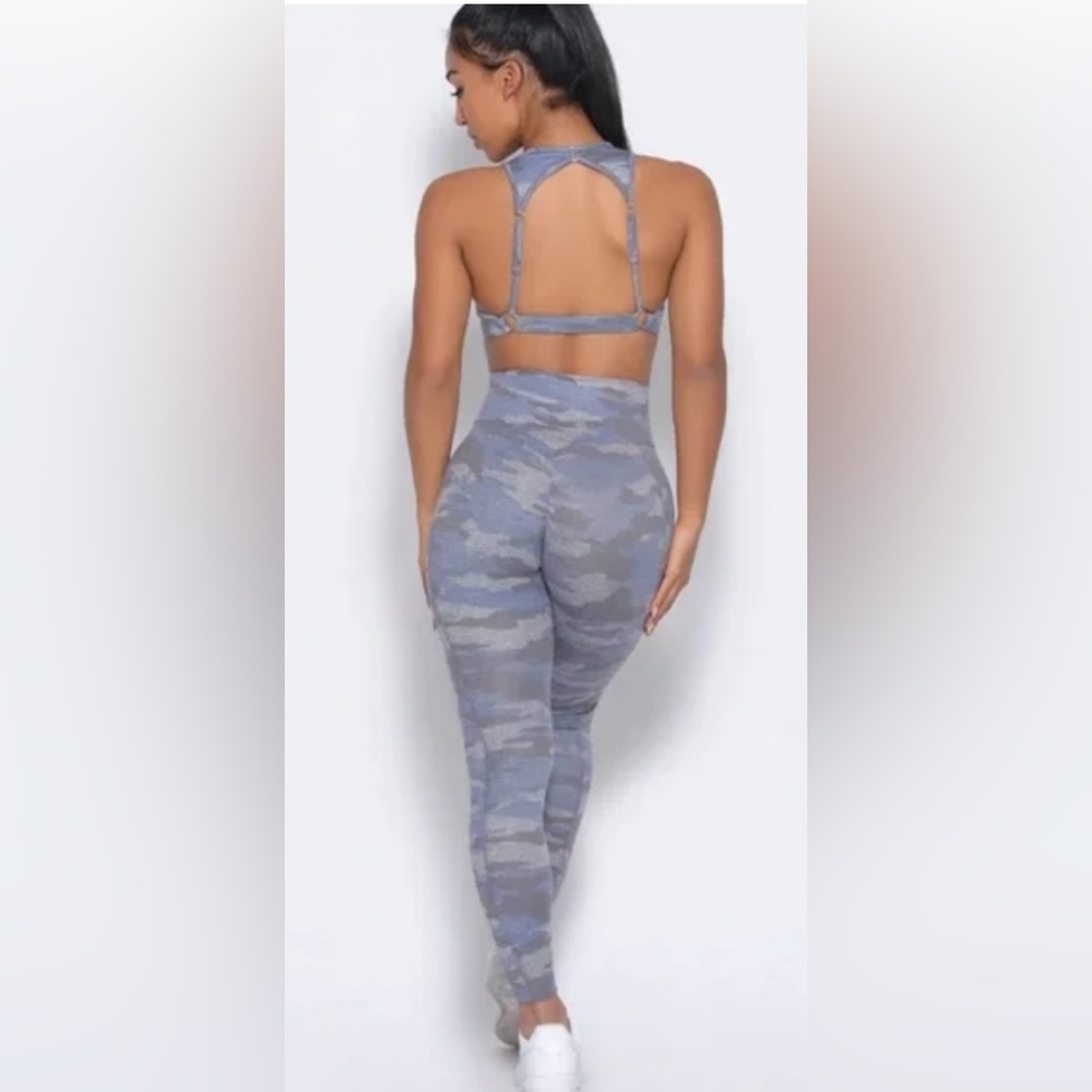 Bombshell Sportswear Camo Set - Picture 2 of 9